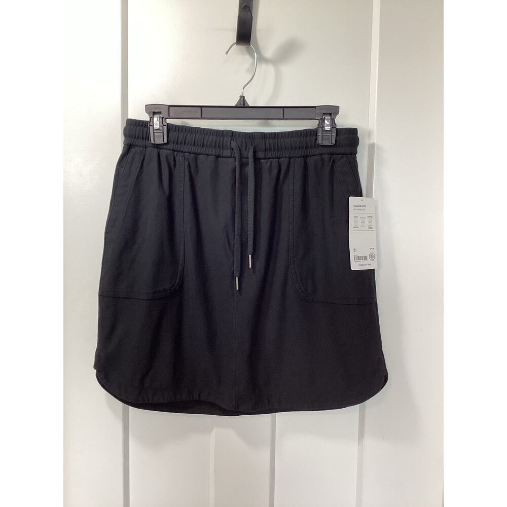 NWT Athleta Women’s Pull-On Farallon Skirt Tennis Golf Athletic Black Size Small